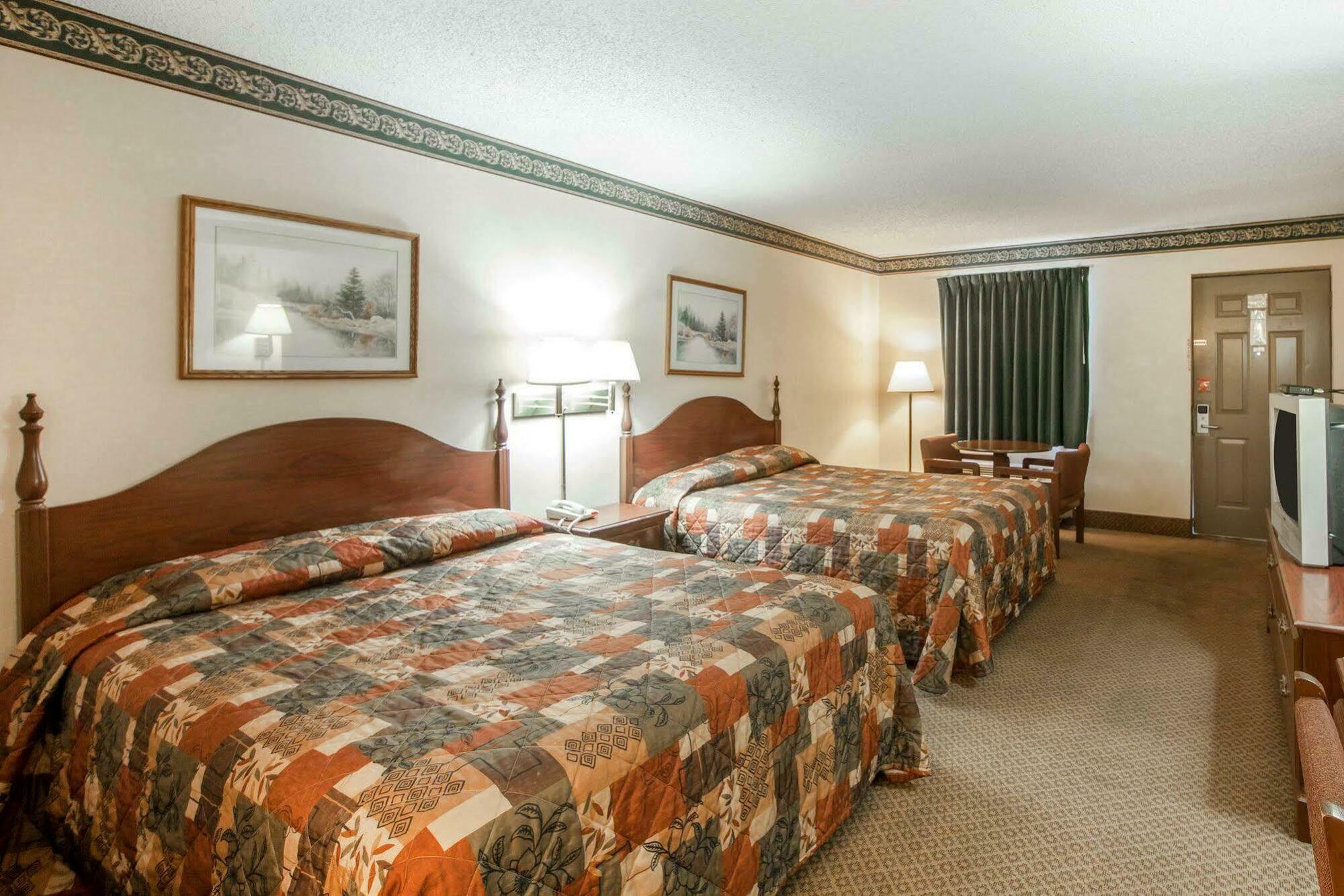 Econo Lodge Inn & Suites East Knoxville Kültér fotó