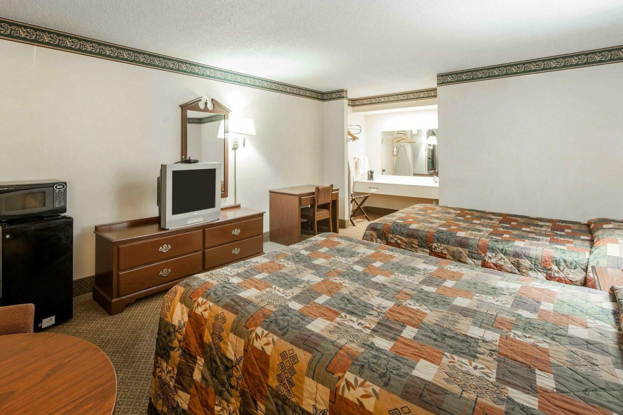 Econo Lodge Inn & Suites East Knoxville Kültér fotó
